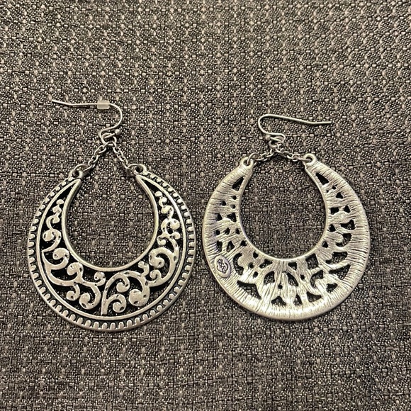 Silver Earrings - Picture 3 of 6